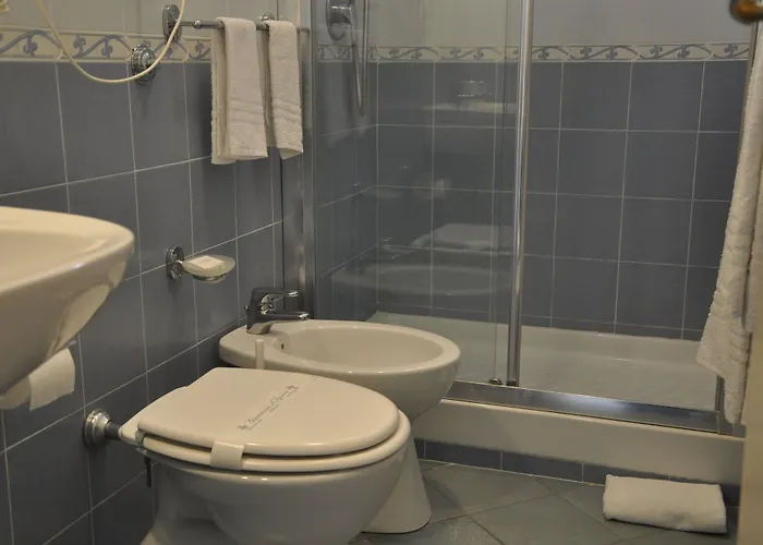 伊斯佩里亚酒店 酒店 卡普里