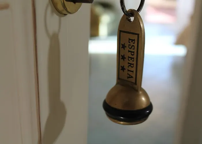 伊斯佩里亚酒店 酒店 3*