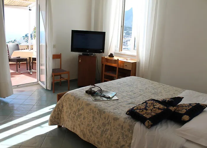 伊斯佩里亚酒店 酒店 卡普里